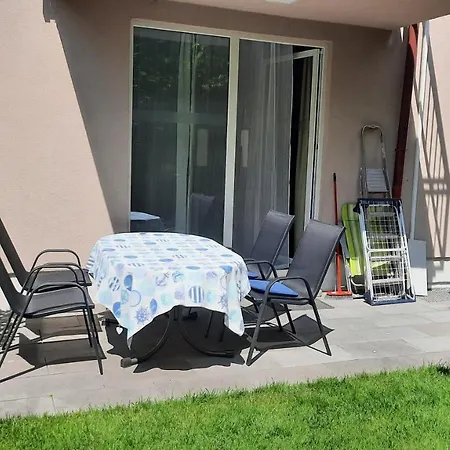 Apartment Garden Wellness Apartman
